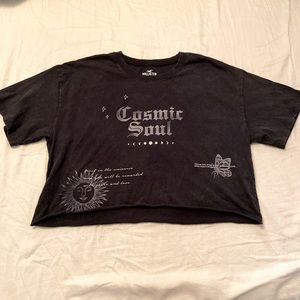 Black crop t-shirt with graphic letters